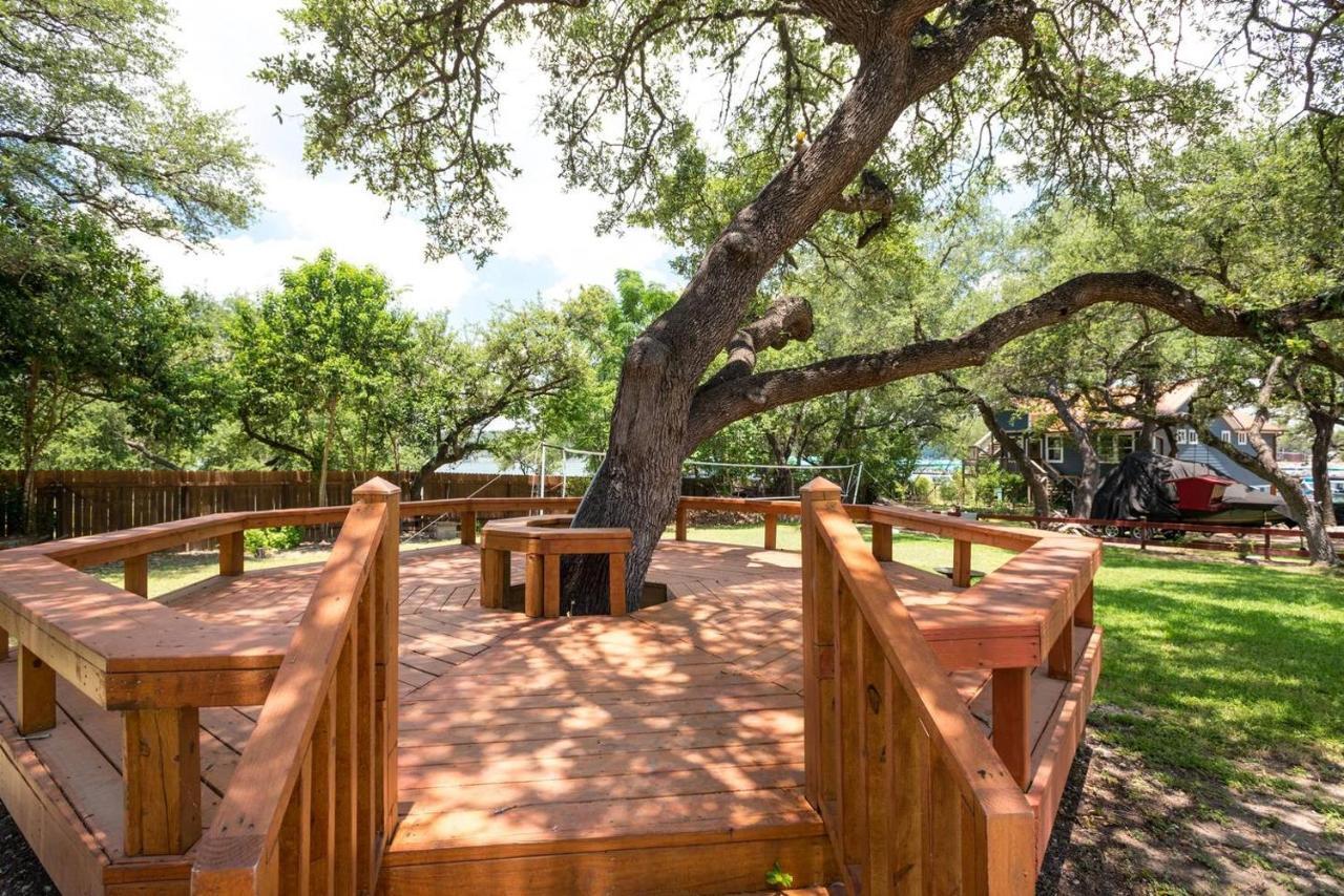 The Cove Bnb Hudson Bend Exterior photo